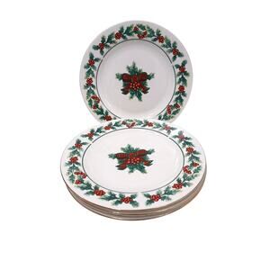 4 Pc Gibson Christmas 7 3/4" Cake Dessert Plates Holly Berries Wreaths Green Red